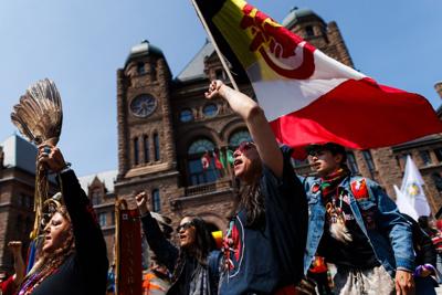 Doug Ford apologizes over 'hat in hand' comment about First Nations