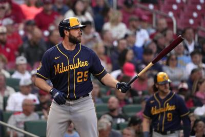 Former Brewers player Darin Ruf sues Reds over injury in Cincinnati that ended his career