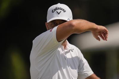Scottie Scheffler leads by 4 at East Lake as Morikawa and Schauffele try to keep it close