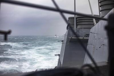 US and ɫֱ warships transit the Taiwan Strait a week after Beijing’s war games