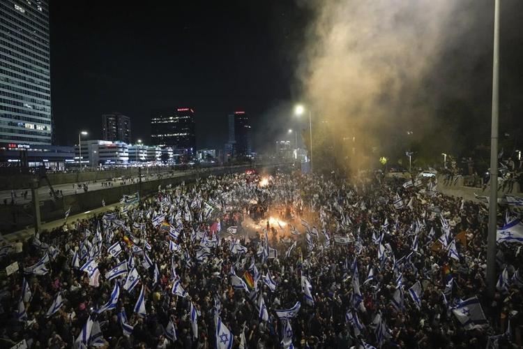 Netanyahu fires defense minister, sparking mass protests