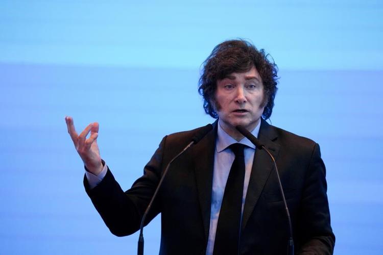 Argentina and Colombia avert a diplomatic crisis, downplaying their presidents' war of words
