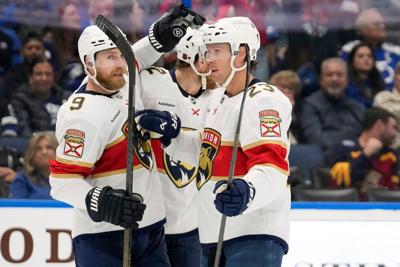 NHL roundup: Reinhart's two goals lead Panthers to 5-2 win over Lightning