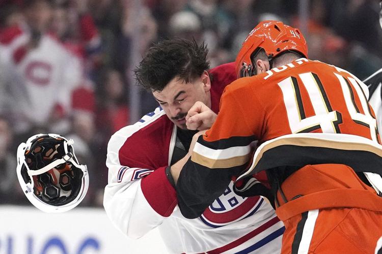 Killorn leads Ducks' rally to 3-2 win over skidding Canadiens