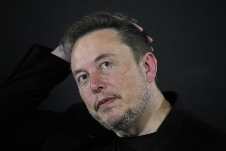 Elon Musk restores X account of conspiracy theorist Alex Jones