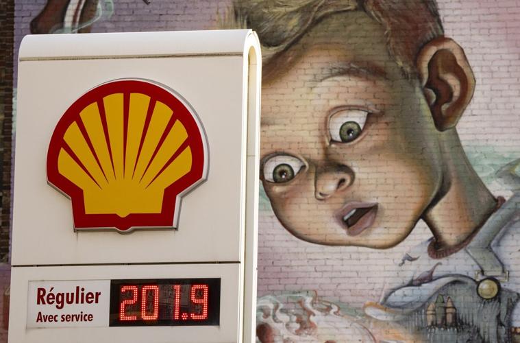 Liberals plan to suspend federal fuel excise taxes until Labour Day