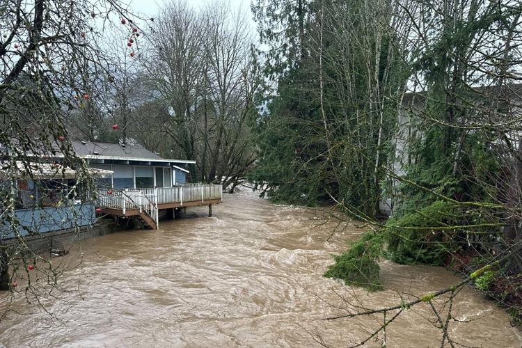 Why is B.C. facing the prospect of a flood disaster again?