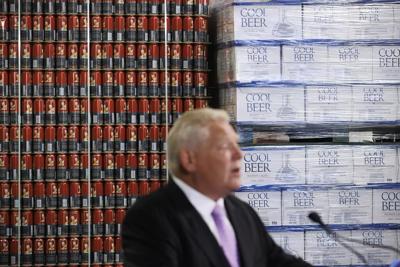 'We feel hoodwinked': Ontario grocers wary of new recycling rules with alcohol sales
