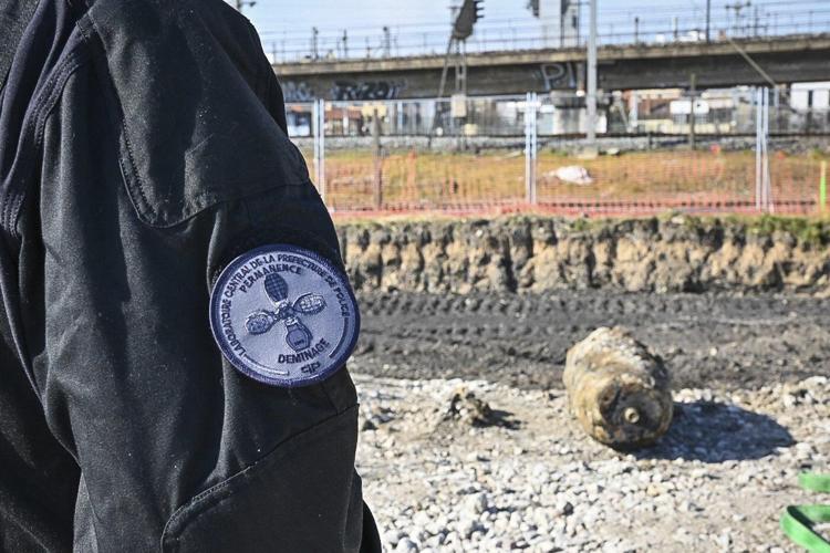 WWII bomb disposal operation in Paris causes hours of travel chaos and Eurostar line closure