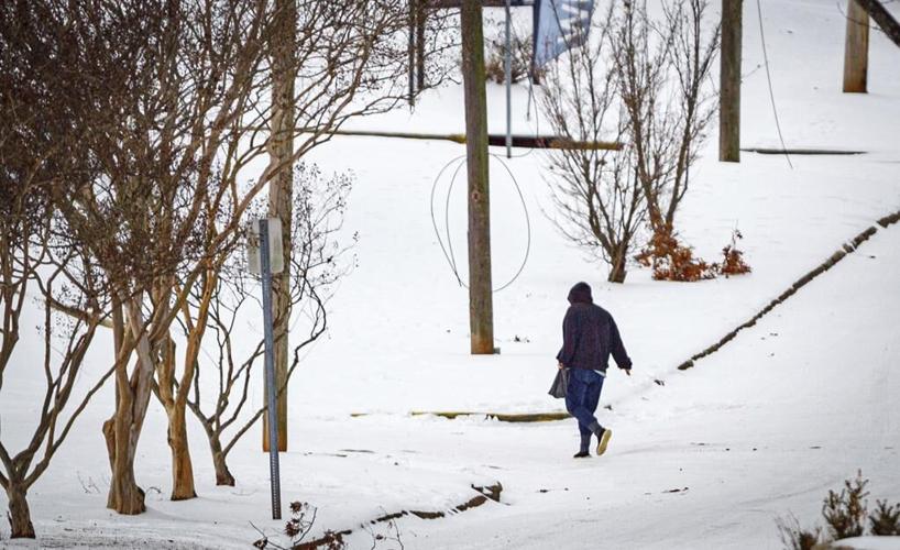 East and West coasts prepare for new rounds of snow and ice as deadly storms pound US