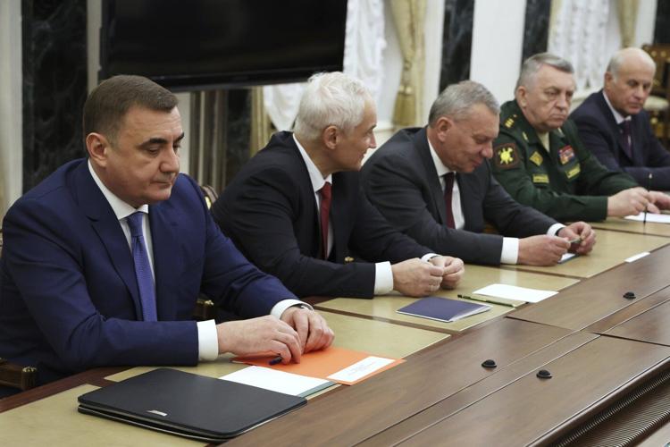 NATO and Ukraine to hold emergency talks after Russia's attack with new hypersonic missile