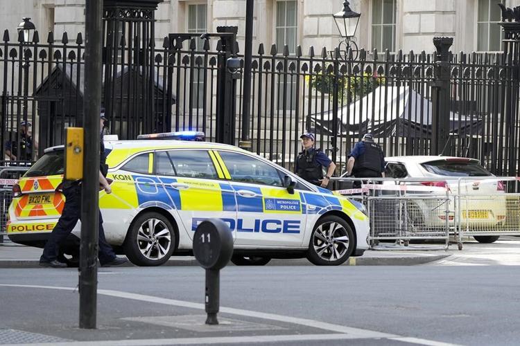 Man arrested after car collides with gates of Downing Street; police don't suspect terror attack