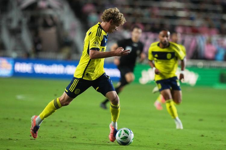 LAFC acquires ��ɫtv international forward Shaffelburg from Nashville