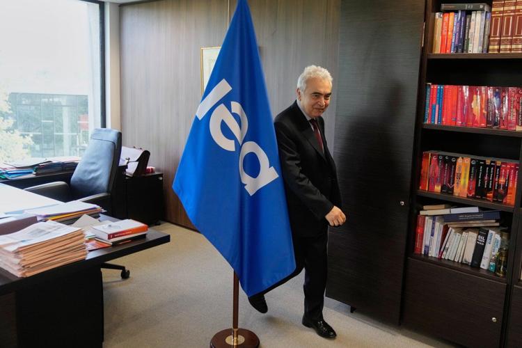 Europe has 'maybe 6 weeks of jet fuel left,' energy agency head tells AP