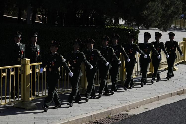 China's Xi expands powers, promotes allies