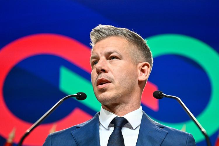 Magyar wants to take over as prime minister as early as May 5