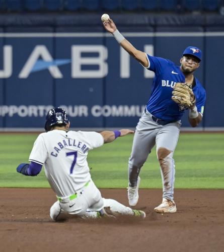 Blue Jays recall Leo Jiménez, option Jonatan Clase to Triple-A Buffalo