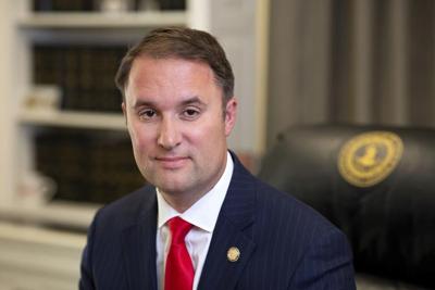 Virginia school boards must adhere to Gov. Youngkin's new policies on transgender students, AG says