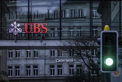 UBS finalise le rachat du Credit Suisse afin d'endiguer les turbulences financières