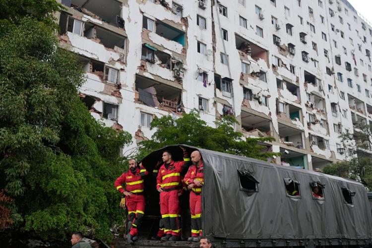Aid workers warn of infectious diseases, overwhelmed hospitals after Venezuela quakes