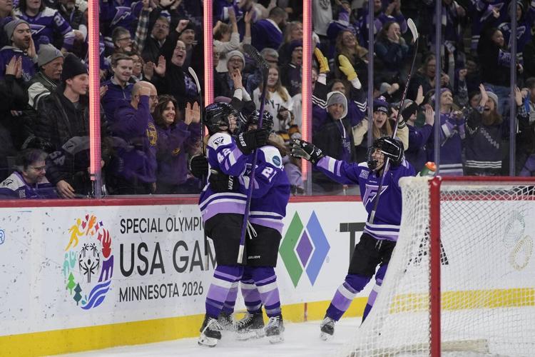 Thompson leads Frost to 4-3 shootout win over Sceptres