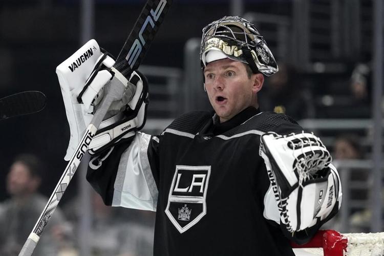 Jonsson-Fjallby snaps tie, Jets rally for 6-4 win over Kings