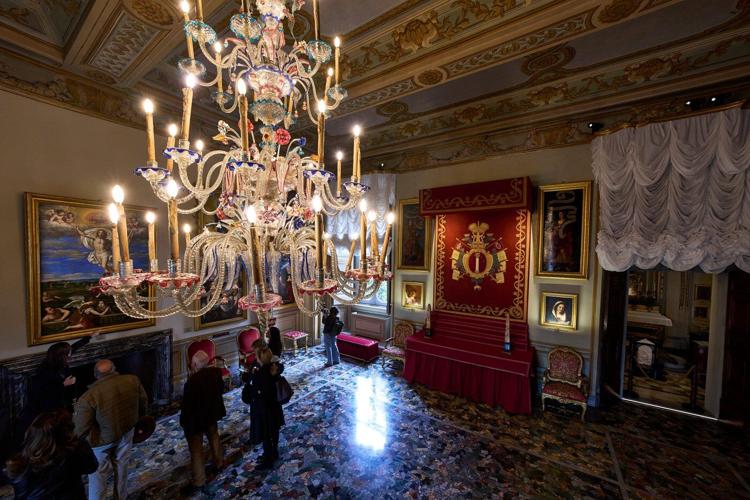 Photos of the treasures in Rome's exclusive Colonna Palace