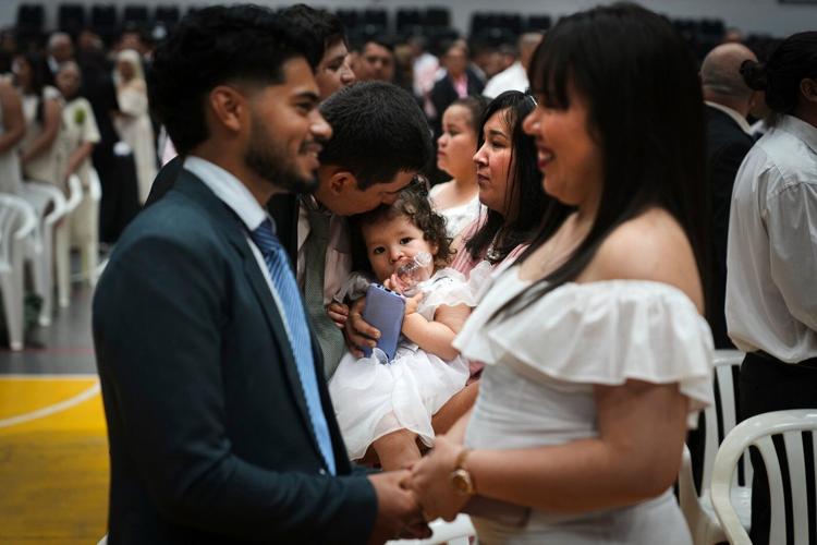 Over 600 couples tie the knot in Asunción, Paraguay's mass civil wedding