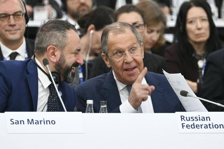 Blinken, Russia's Lavrov clash on Ukraine at a security meeting in Malta