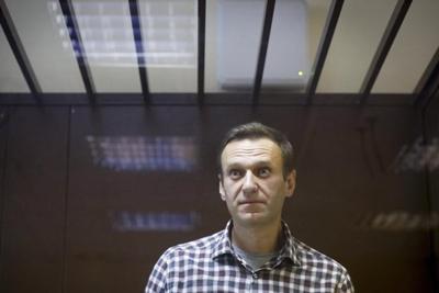 Aide: Jailed Russian opposition leader ill, perhaps poisoned