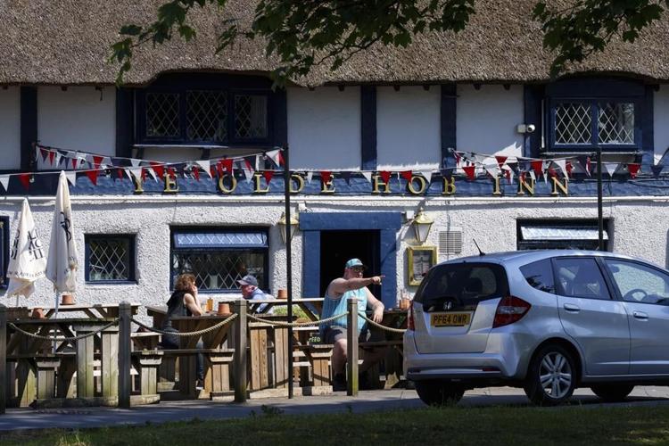 UK village marks 80th anniversary of fight against US Army racism in World War II