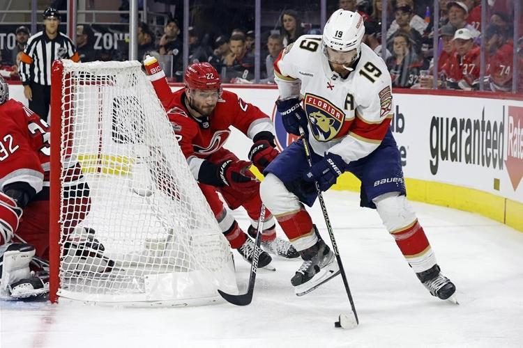 Tkachuk scores another OT winner, lifts Panthers to 2-0 series lead over Hurricanes