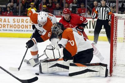 Hurricanes edge Flyers 3-2 in OT