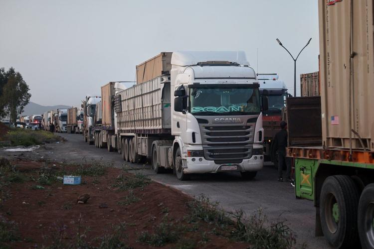 US completes withdrawal from key base in Syria as part of a larger drawdown
