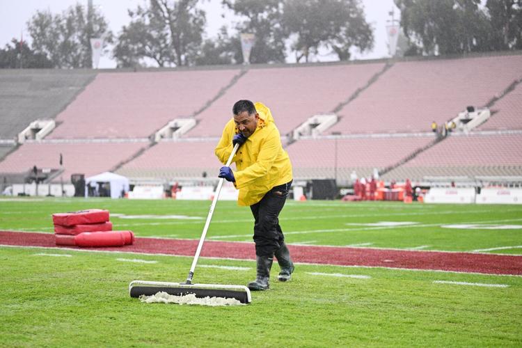 Rain soaks Rose Parade in California and snow squalls hit Midwest and Northeast on first day of 2026