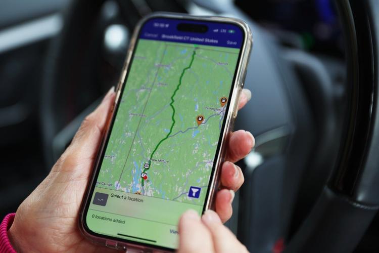 Fast chargers are expanding quickly, but American EV drivers still fear running out of juice