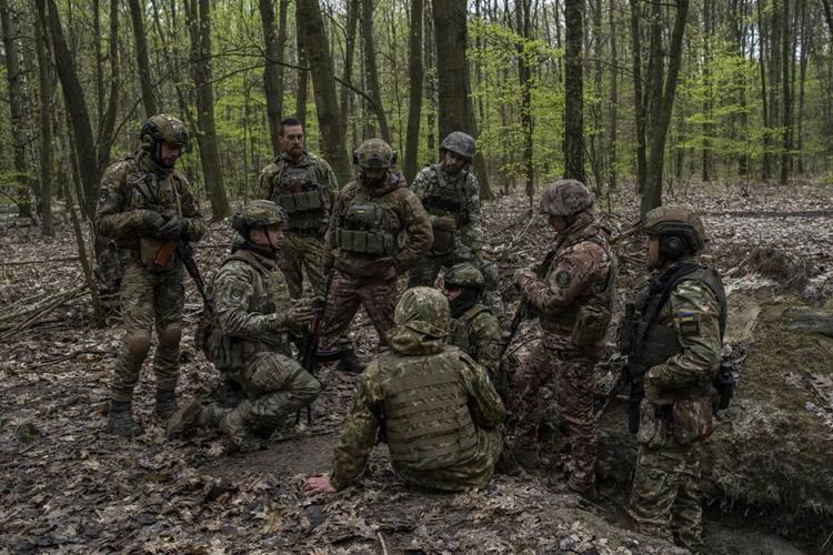 Russian missile and drone attack in Ukraine kills 8 people