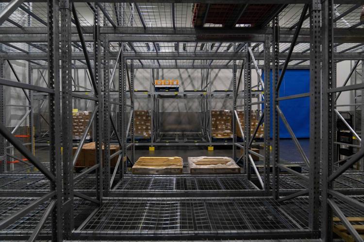 Federal government shutdown threatens SNAP food aid as several states scramble to help