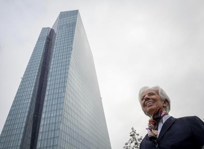 Europe's central bank halts rate hikes as war in the Middle East casts a shadow over the economy