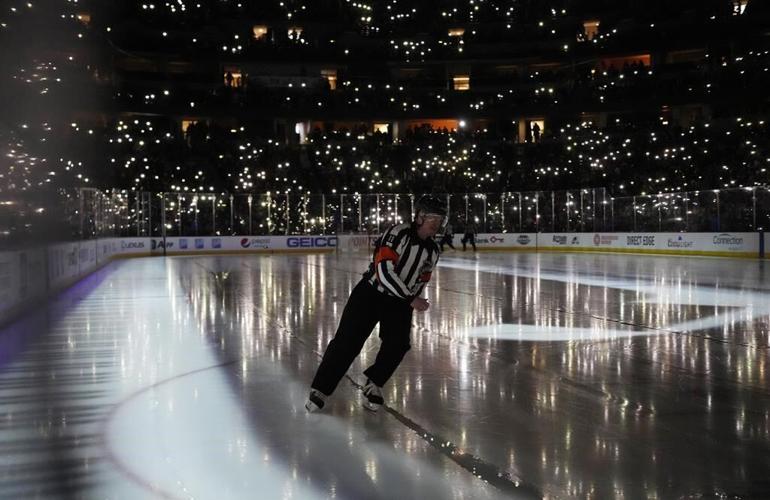 N.S. hockey leagues give young referees green armbands to reduce verbal abuse