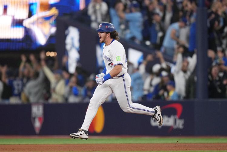 Photo-Gallery-BBO-World-Series-Game-One-23
