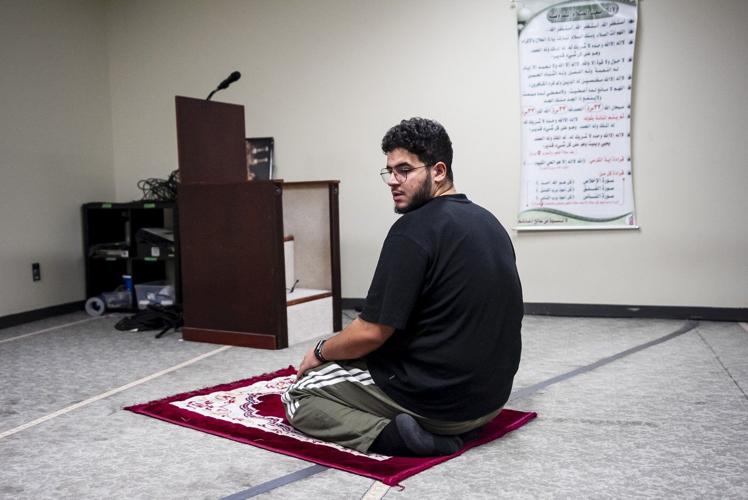 Montreal university students decry Quebec government's plan to ban prayer rooms