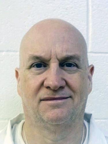 Caves, other hideouts in mountains are part of hunt for fugitive known as 'Devil in the Ozarks'