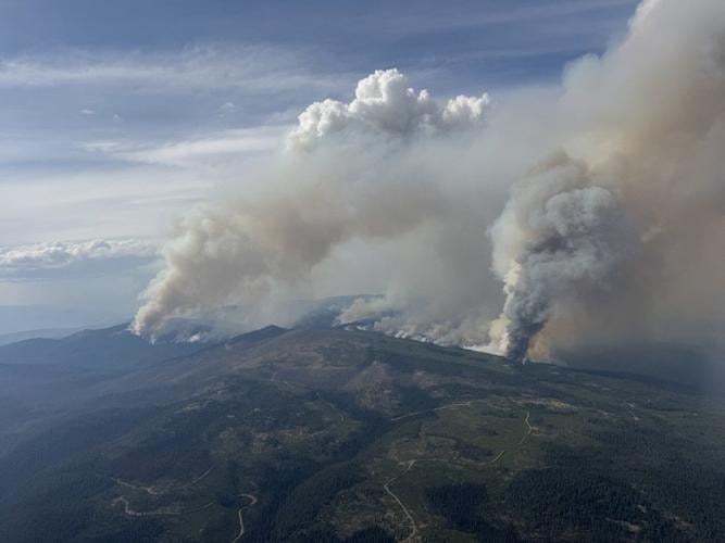 B.C. wildfire evacuees return home to assess the damage, start to rebuild