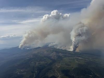 Province offers free N95 masks as wildfire smoke persists across B.C. Interior