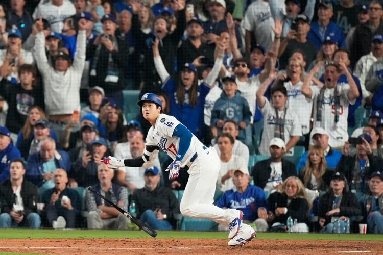 Another big Sho: Ohtani hits 2 homers, ties record with 4 extra-base hits in World Series Game 3
