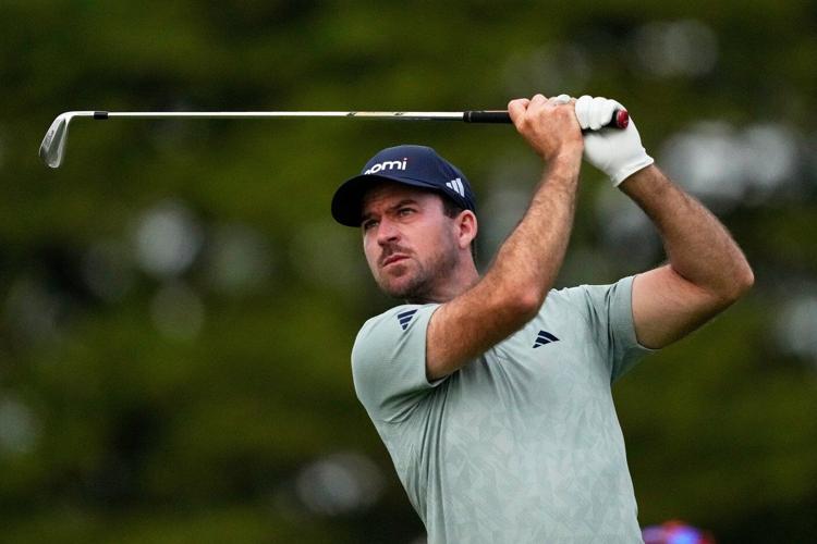 Defending champion Nick Taylor tied for Sony Open lead