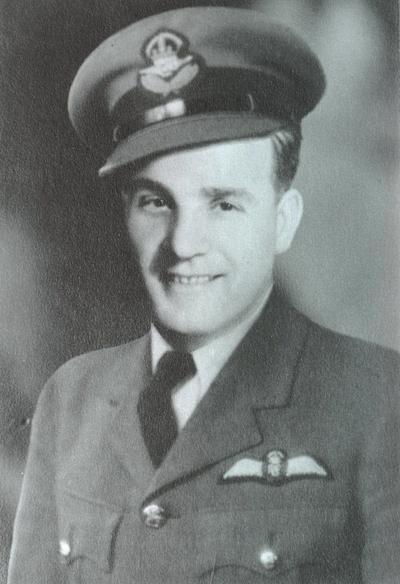 This pilot is honoured every year in a U.K. town. Will Canada recognize his bravery?