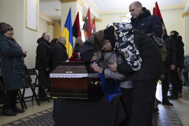 Russia and Ukraine accuse each other of failing to pause strikes after US envoy leaves Moscow