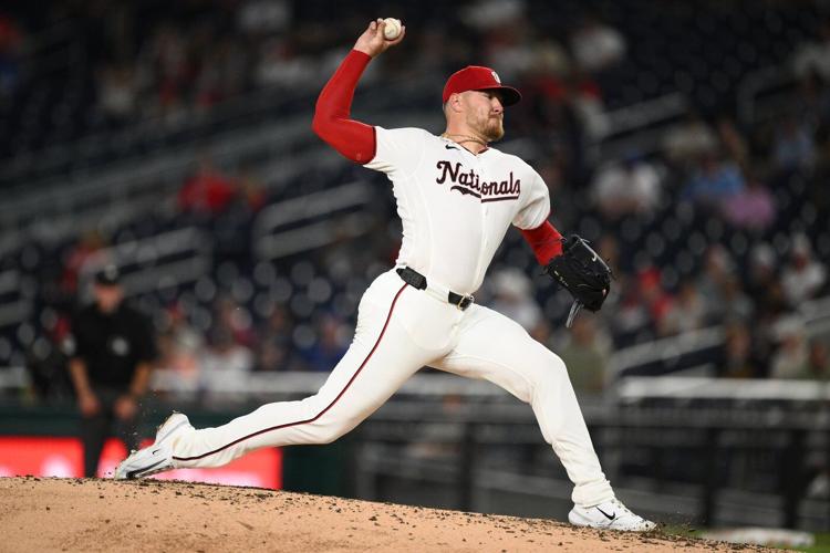 ��ɫtvs draw six walks against Bieber in four-run first inning, beat Blue Jays 8-6